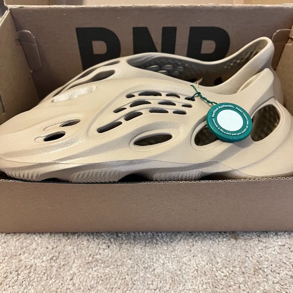 MENS YEEZY YZY FOAM RUNNER RNR TAN - Picture 2 of 4